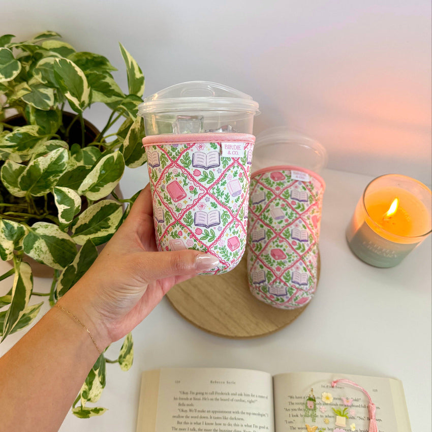 Diamond Bookish Garden Iced Coffee Sleeve – Reusable Cup Holder for Coffee Lovers
