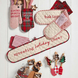 Holiday Double Oven Mitts - Great gift or stocking stuffer!