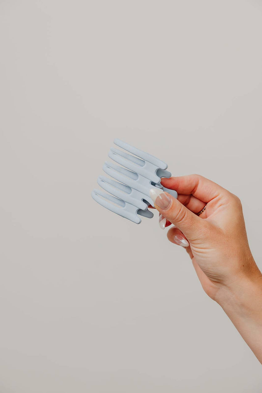 KAXI Wide Lay Down Claw Clip — Flat Low-Profile Hair Clip