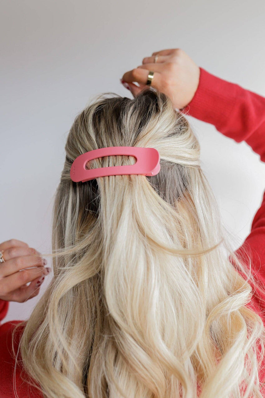 KAXI Lay Down Claw Clip — Flat Everyday Hair Clip in fun colors!