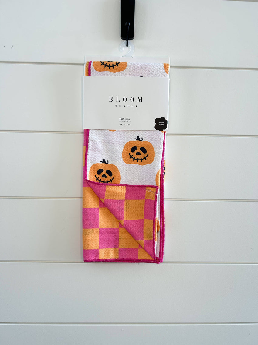 Kitchen Towel |  Groovy Gourds Pumpkin Towel