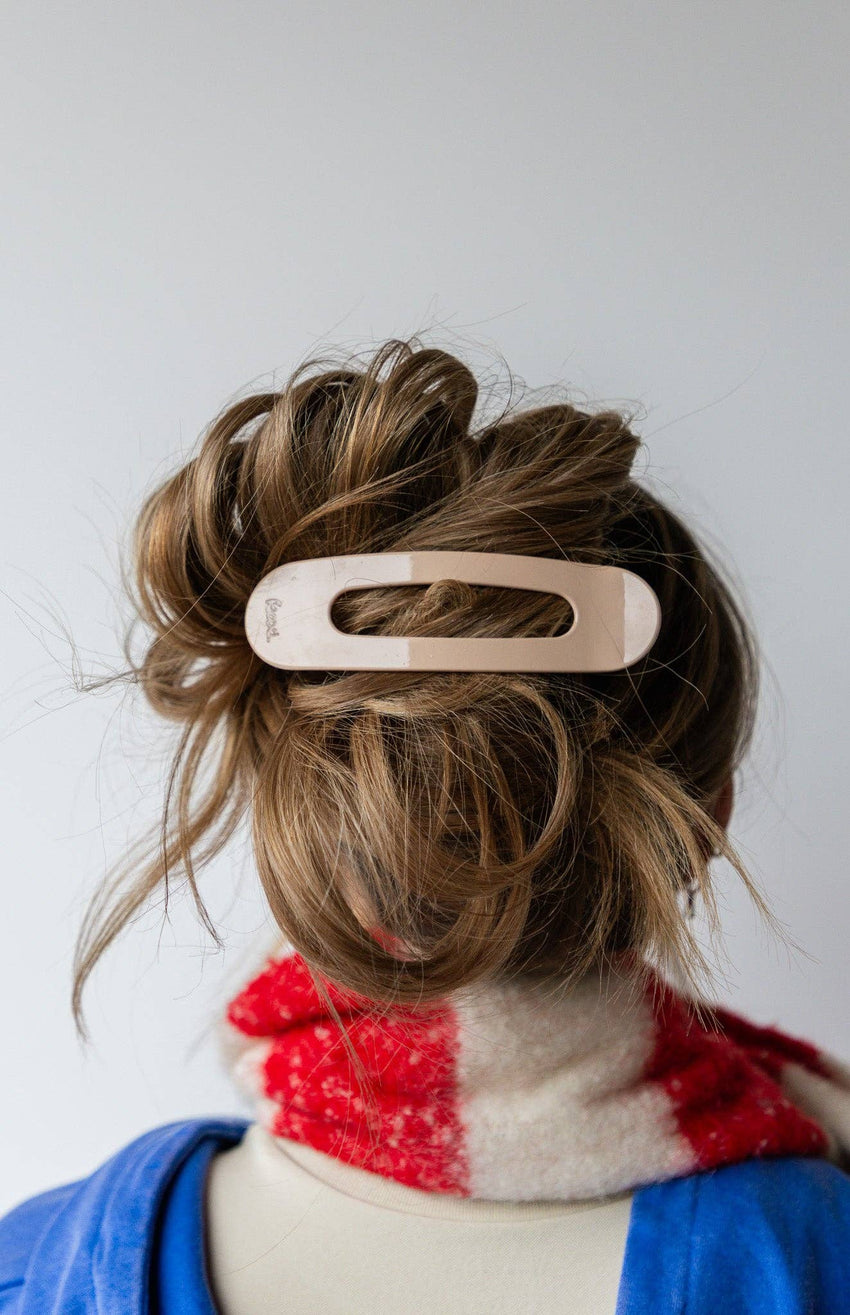 KAXI Oversized Lay Down Claw Clip — Flat Everyday Hair Clip