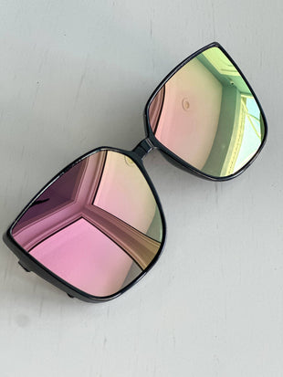 Cleo Cat Eye Sunglasses "Pink"
