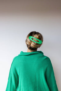 KAXI Oversized Lay Down Claw Clip — Flat Everyday Hair Clip
