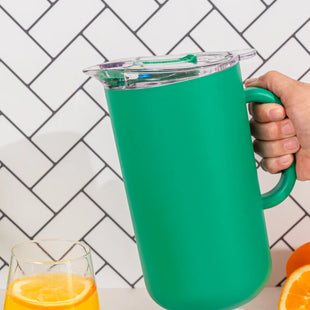 Large Vacuum-Insulated Stainless Pitcher with lid (2L) - Served